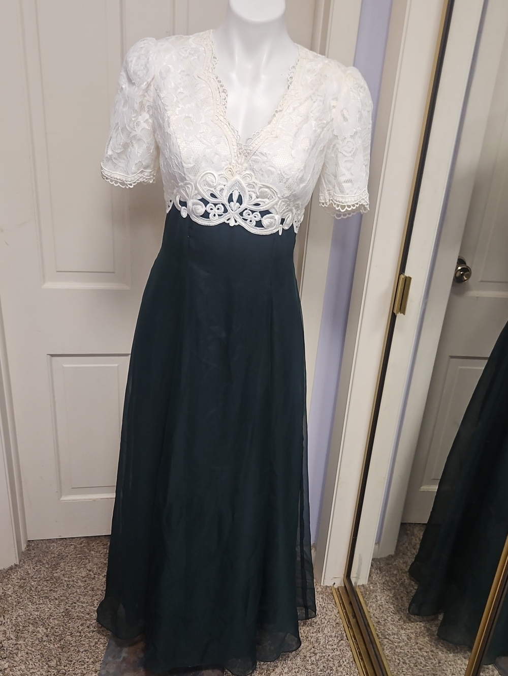 80s Tradtional Lace Shoulder Pads Maxi Dress